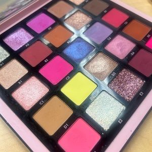 High End Makeup Bundle